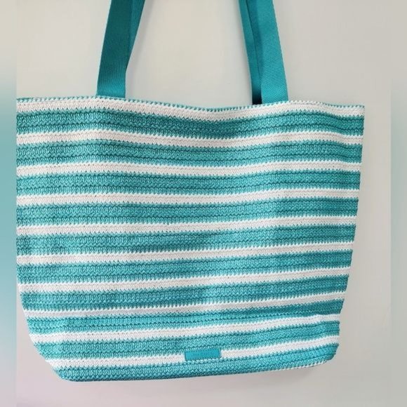 Vera Bradley Beach Towel, Straw Tote & Wallet BUNDLE in Peacock Garden … - Picture 3 of 14